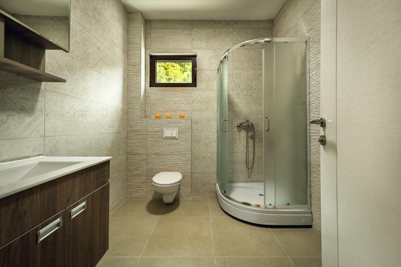 Adria Lux Apartmens 2 Sveti Stefan Eksteriør bilde