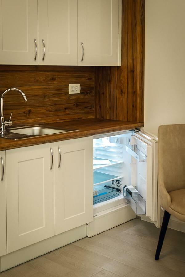 Adria Lux Apartmens 2 Sveti Stefan Eksteriør bilde